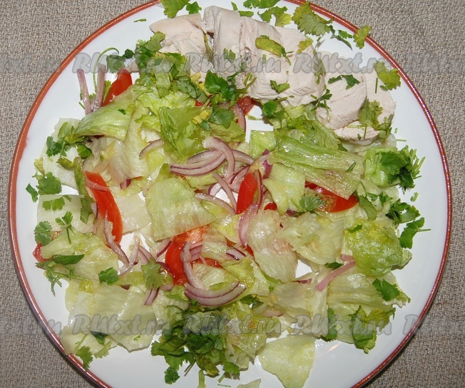 Салат с вареной курицей рецепт простой с Салат с вареной курицей рецепт простой с