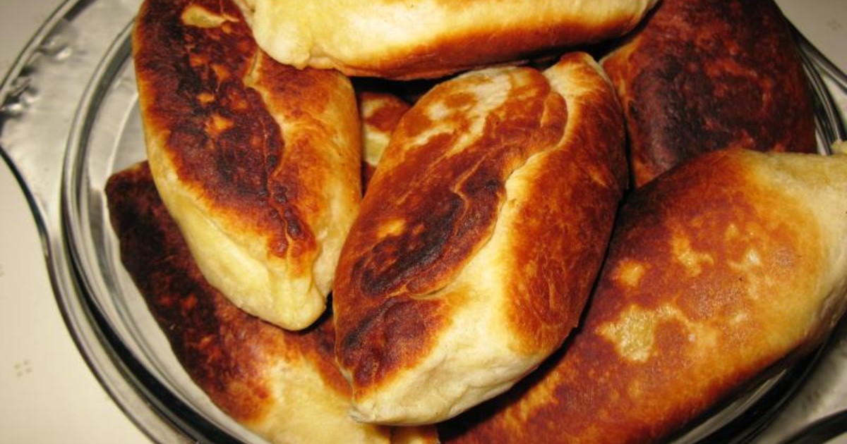 Рецепт пирога с яблоками на сковороде с