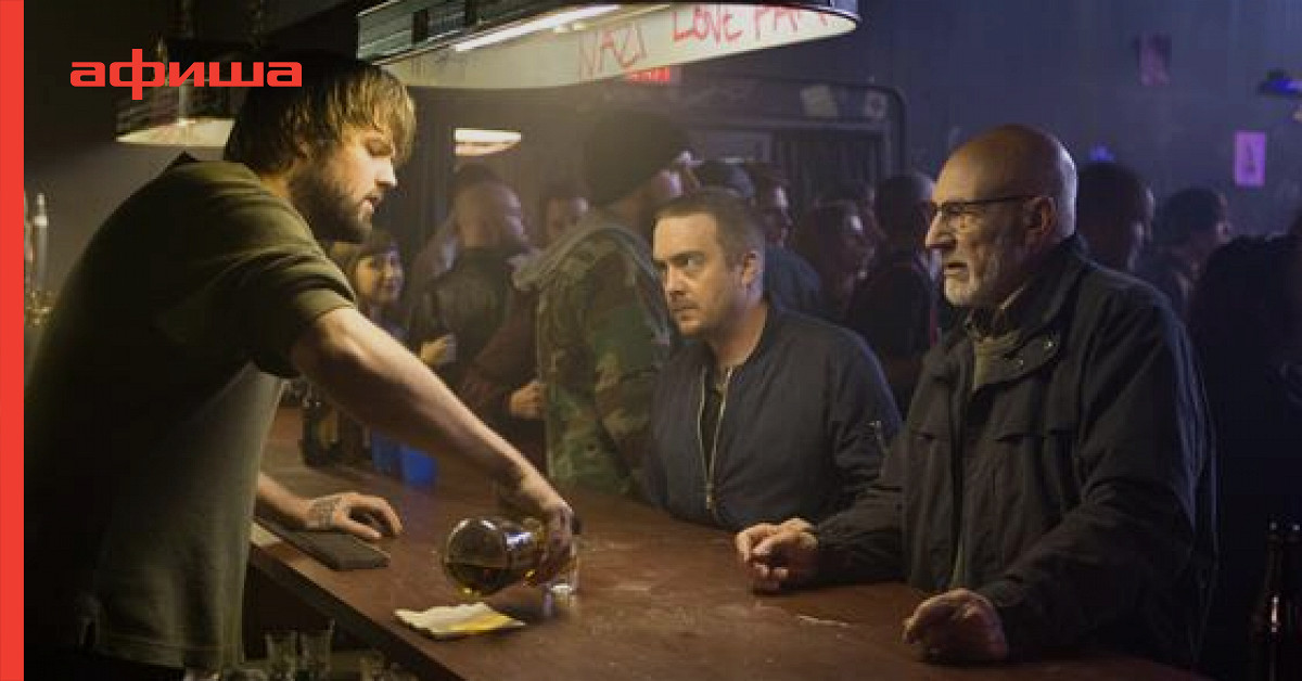 Watch Green Room Online (2017) Kiss