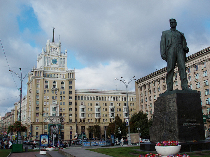 Триумфальная площадь москва