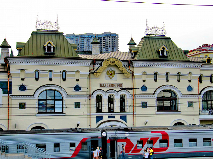 Жд вокзал в владивостоке фото