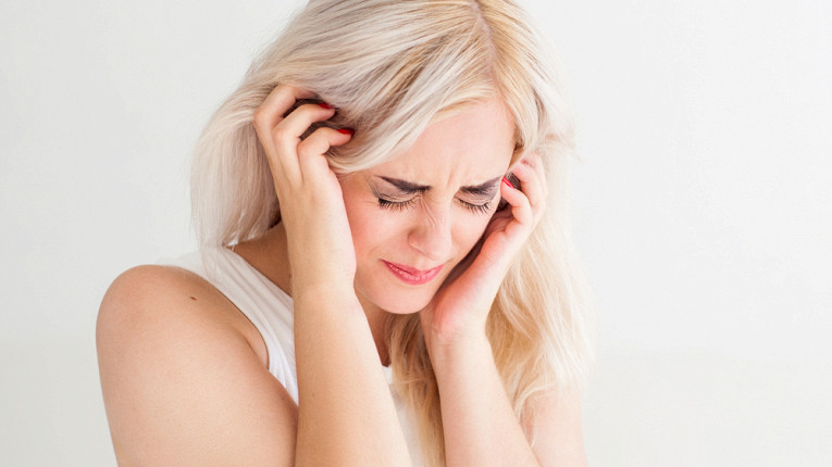 О чем предупреждает шум в ушах