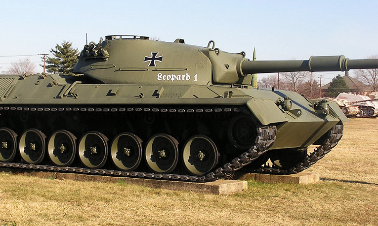  Leopard 1       Leopard 2 -  