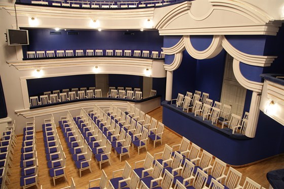 Театр вишневской