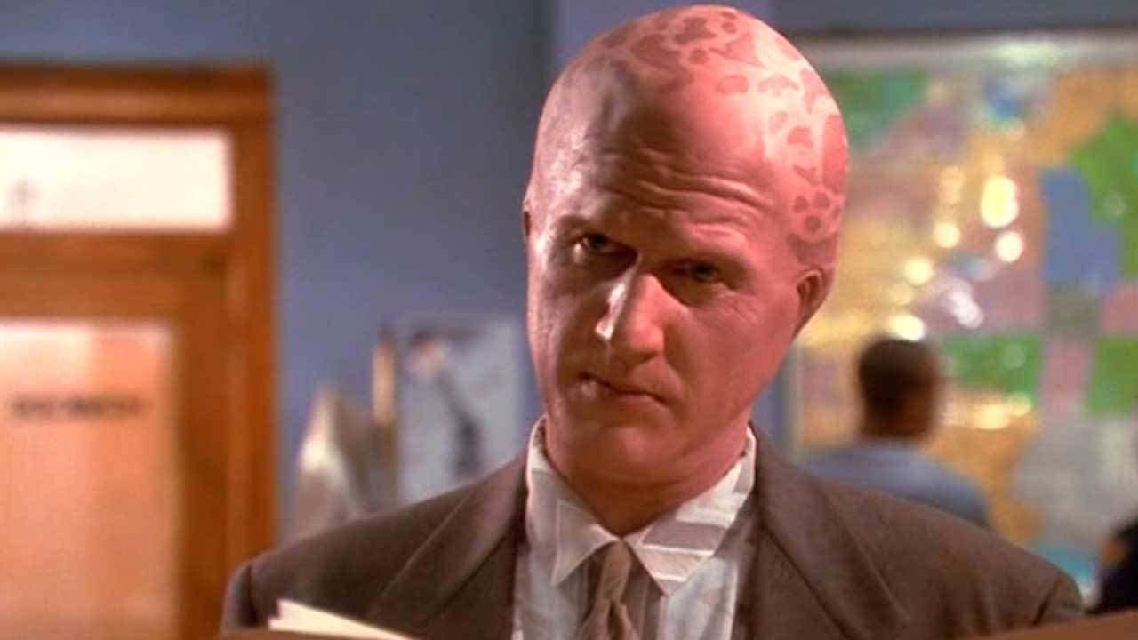 Alien watch with subtitles. Эллен рипли чужой 1979. Андроид дэвид чужой завет. Дэвид 8 прометей. Дэвид 8 прометей.