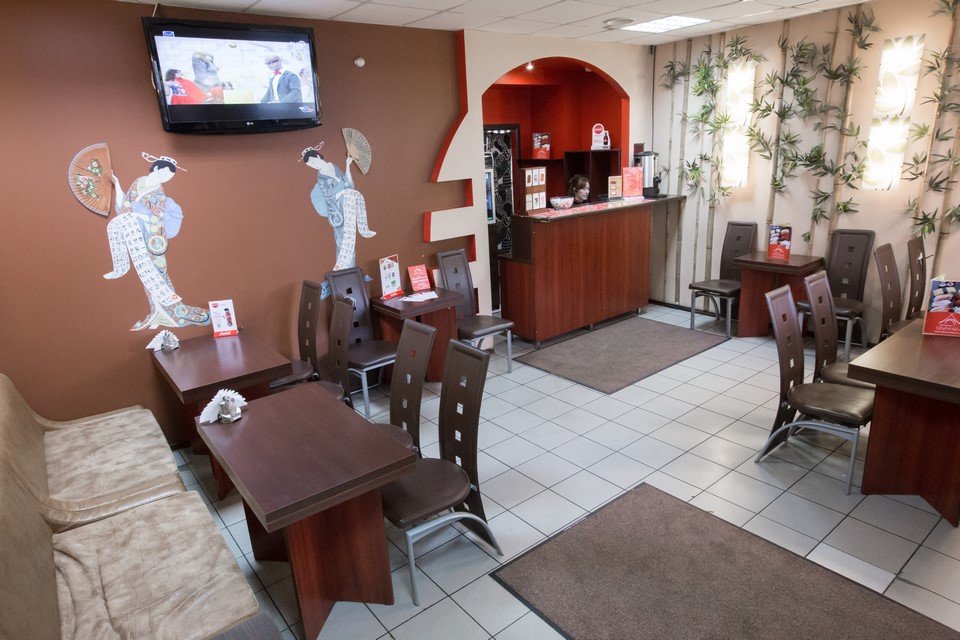 Окинава казань декабристов 85. Окинава япония наха. Окинава ресторан. Суши окинава казань. Окинава суши бар.