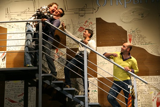 Разговоры мужчин среднего возраста о женщинах, кино и алюминиевых вилках смотреть фото