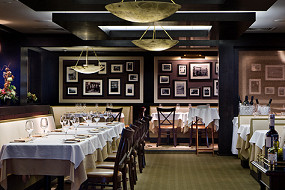Chicago Grill & Bar