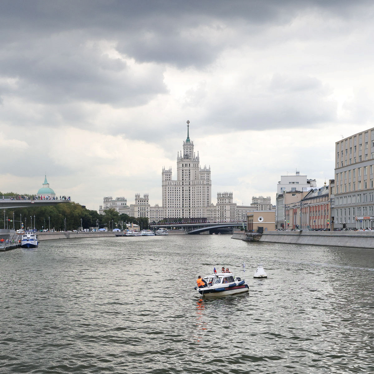 Диггеры погибли в Москве: кто виноват в смерти участников экскурсии по  коллекторам подземной реки Неглинки? - Афиша Daily