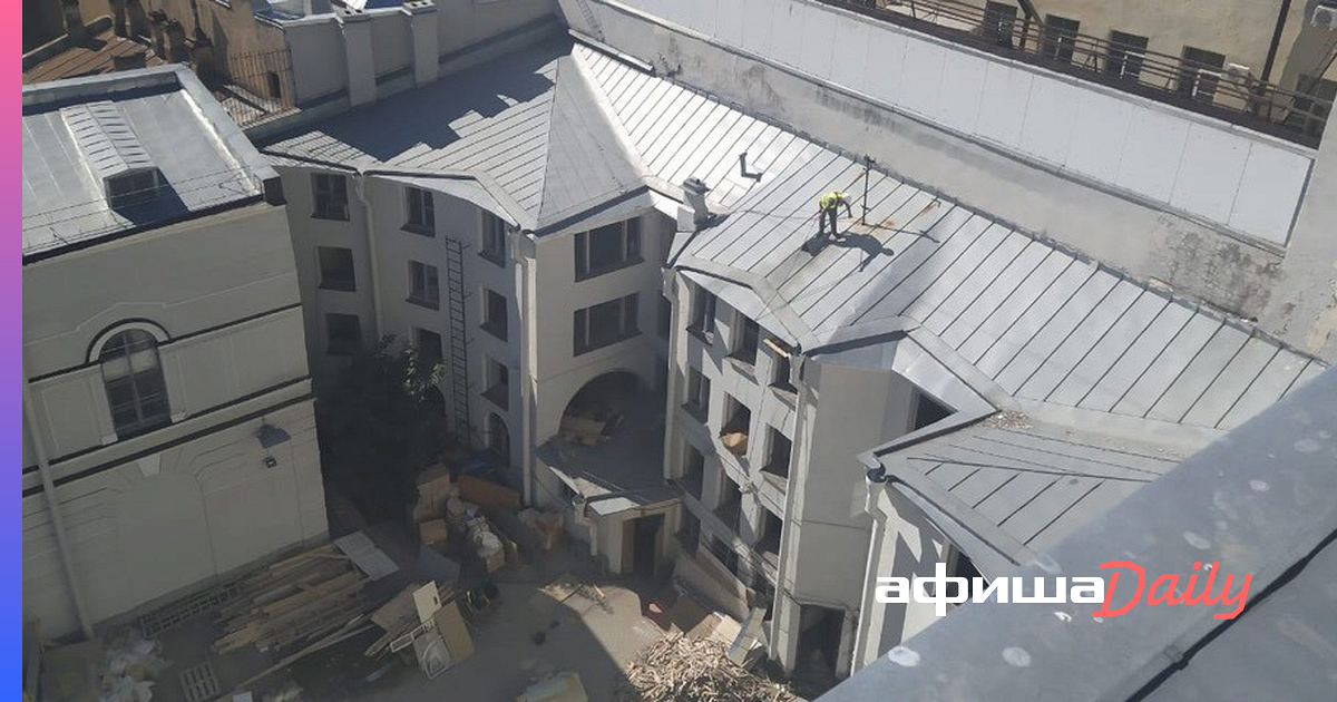 Кгиоп о сносе демонтаже строения. Заброшенный переулок санкт петербург. Флигель разбор. Флигель разбор. Пристроить дом к старому дому.