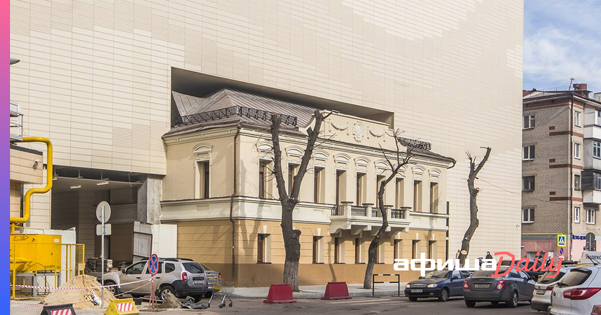 Дом над домом воронеж. Галерея чижова и дом купца. галерея чижова воронеж дом купца. здание галерея чижова воронеж. воронеж здание галерия чижова.