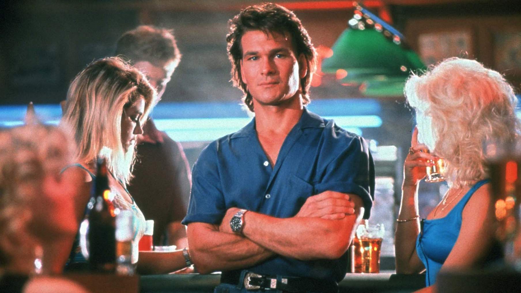 Дом у дороги конор. "Придорожная закусочная" / "Road House" (1989),. Патрик Суэйзи дом у дороги. Келли Линч дом у дороги.