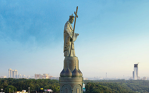 Памятник Владимиру на Воробьевых горах: за и против