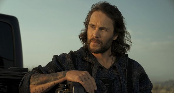 Онлайн-премьеры недели: новые «Убийства в одном здании», финал четвертого сезона «Очень странных дел»