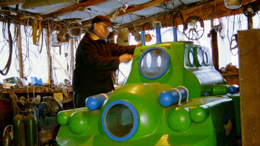 Подводная лодка в степях Украины – афиша