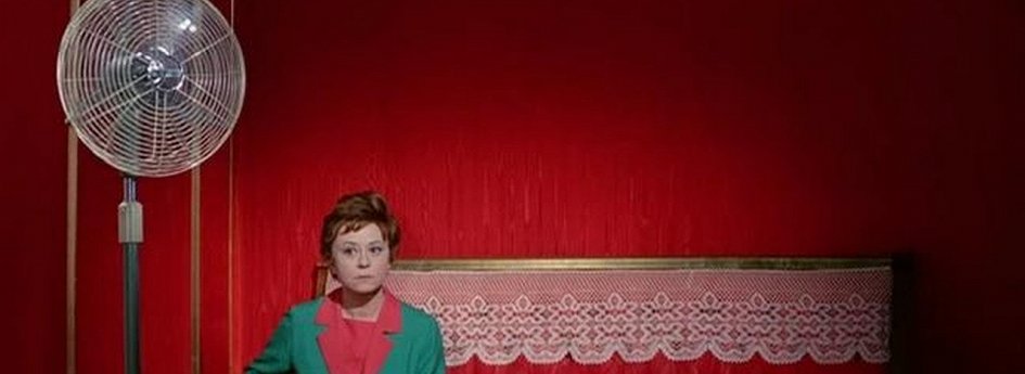 Кино: «Джульетта и духи» Кино: «Джульетта и духи»