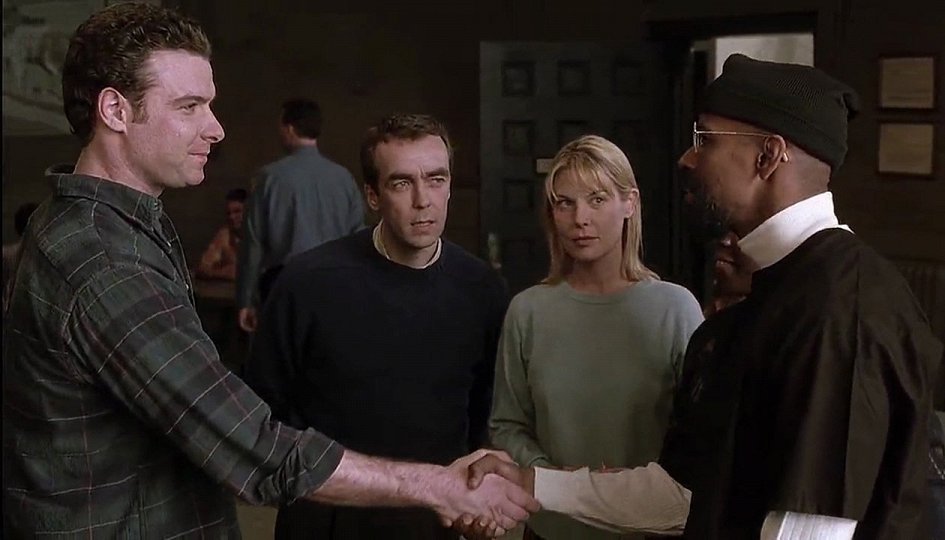 Кино: «Ураган»