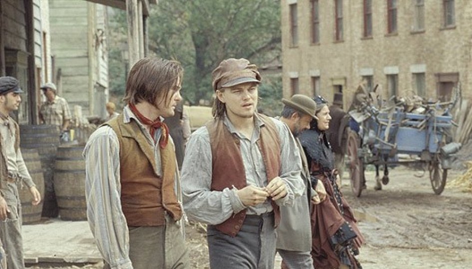 Генри Томас