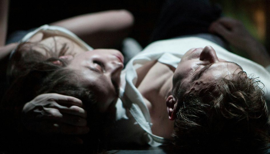 Театр: F.Жюли, Санкт-Петербург Театр: F.Жюли, Санкт-Петербург