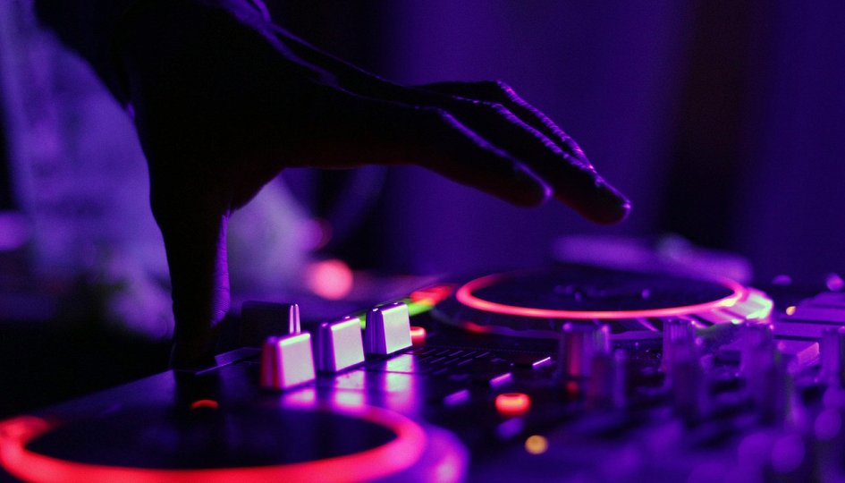Концерты: DJ Hart Концерты: DJ Hart