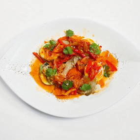 Веуснейшее рагу из курицы и картошки Веуснейшее рагу из курицы и картошки