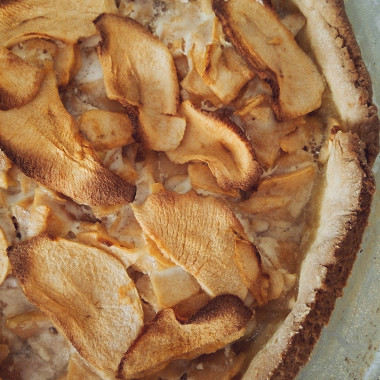 Рецепт Цветаевский яблочный пирог на песочном тесте со сливочным кремом