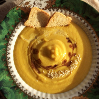 Рецепт Тыквенный суп-пюре с цветной капустой и имбирем