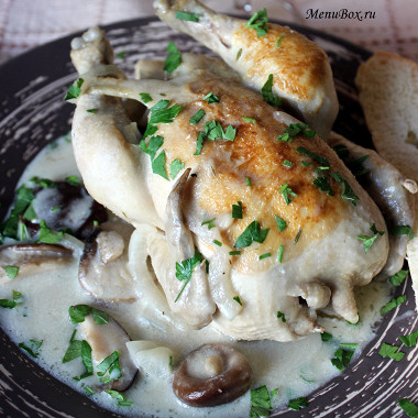 Рецепт Цыплята по‑французски с тимьяном, белым вином и грибами