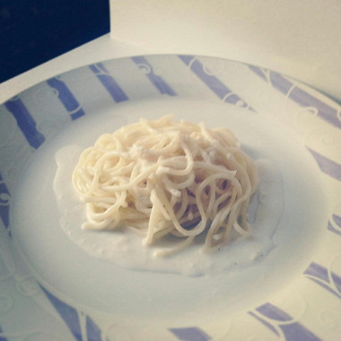 Рецепт Спагетти в сливочно-сырном соусе