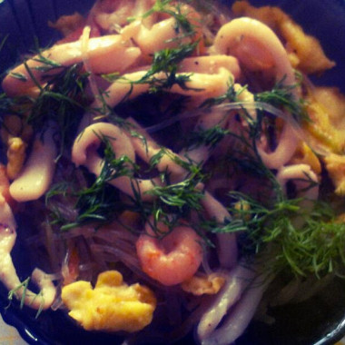 Рецепт Рисовая лапша с креветками и овощами по‑тайски