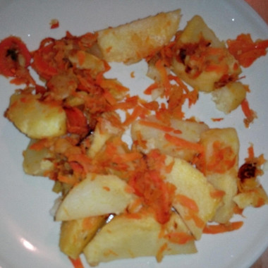 Рецепт Картофель по‑деревенски с яблоками и морковью