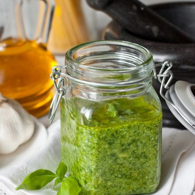 Рецепт Шпинатное песто с орехами