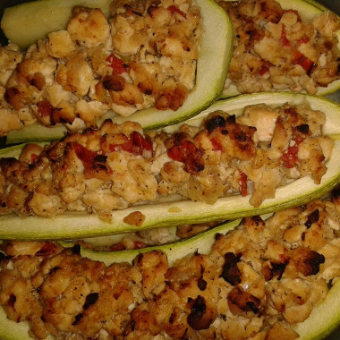 Фото рецепт Запеченные кабачки с куриным филе