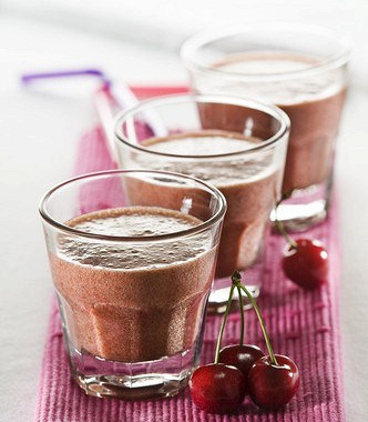 Фото рецепт Вишневый гоголь-моголь