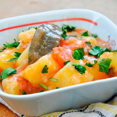 Рецепт Тушеные картофель с морковью и специями