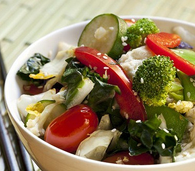Рецепт Салат из горячих овощей с паприкой