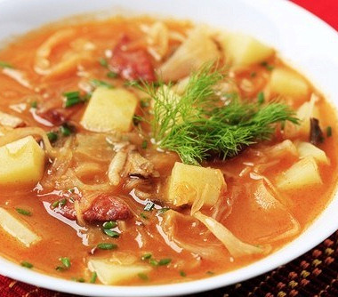 Рецепт Суп из квашеной капусты с рисом и картофелем по‑запорожски