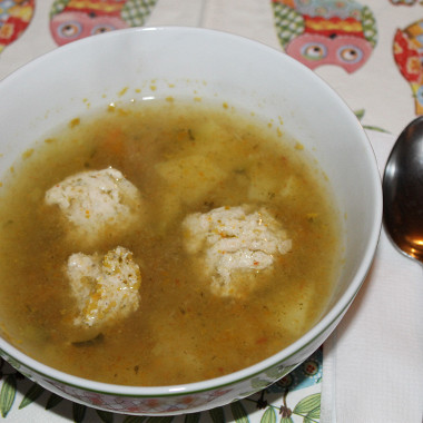 Рецепт Суп с фрикадельками из индюшатины и соленым огурцом