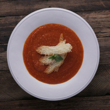 Рецепт Крем-суп из печеных помидоров с теплым кусочком хлеба и пекорино