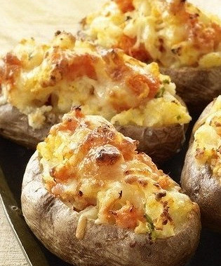 Рецепт Запеченый картофель с гаудой и сметаной